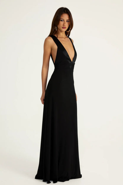 Ance Gria Rosa Gown Black